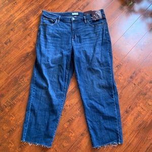 Cropped Strait Leg Jeans